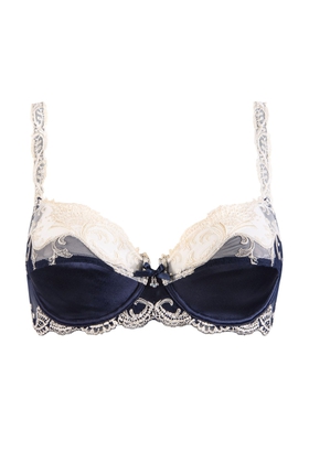 Бюстгальтер с плотной чашкой