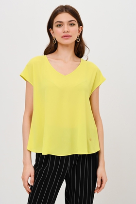 Женская блузка жёлтого цвета