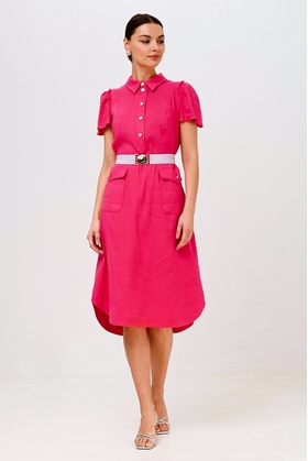 Розовое платье с короткими рукавами