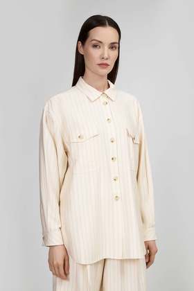 Бежевая блузка