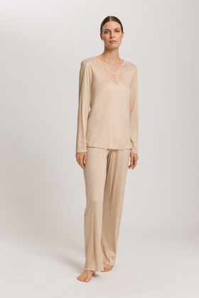Женская бежевая пижама с брюками