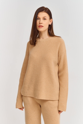 Женский шерстяной джемпер